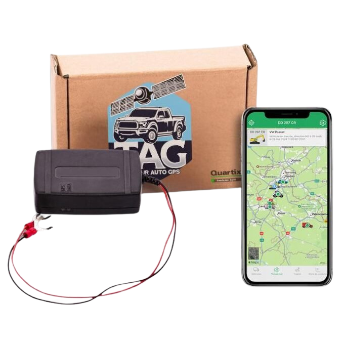 Pack balise autonome Traceur Auto GPS livré : boîtier GPS noir avec faisceau de raccordement et colliers de fixation, à côté d'un smartphone affichant l'application mobile de suivi de flotte en temps réel sur une carte.